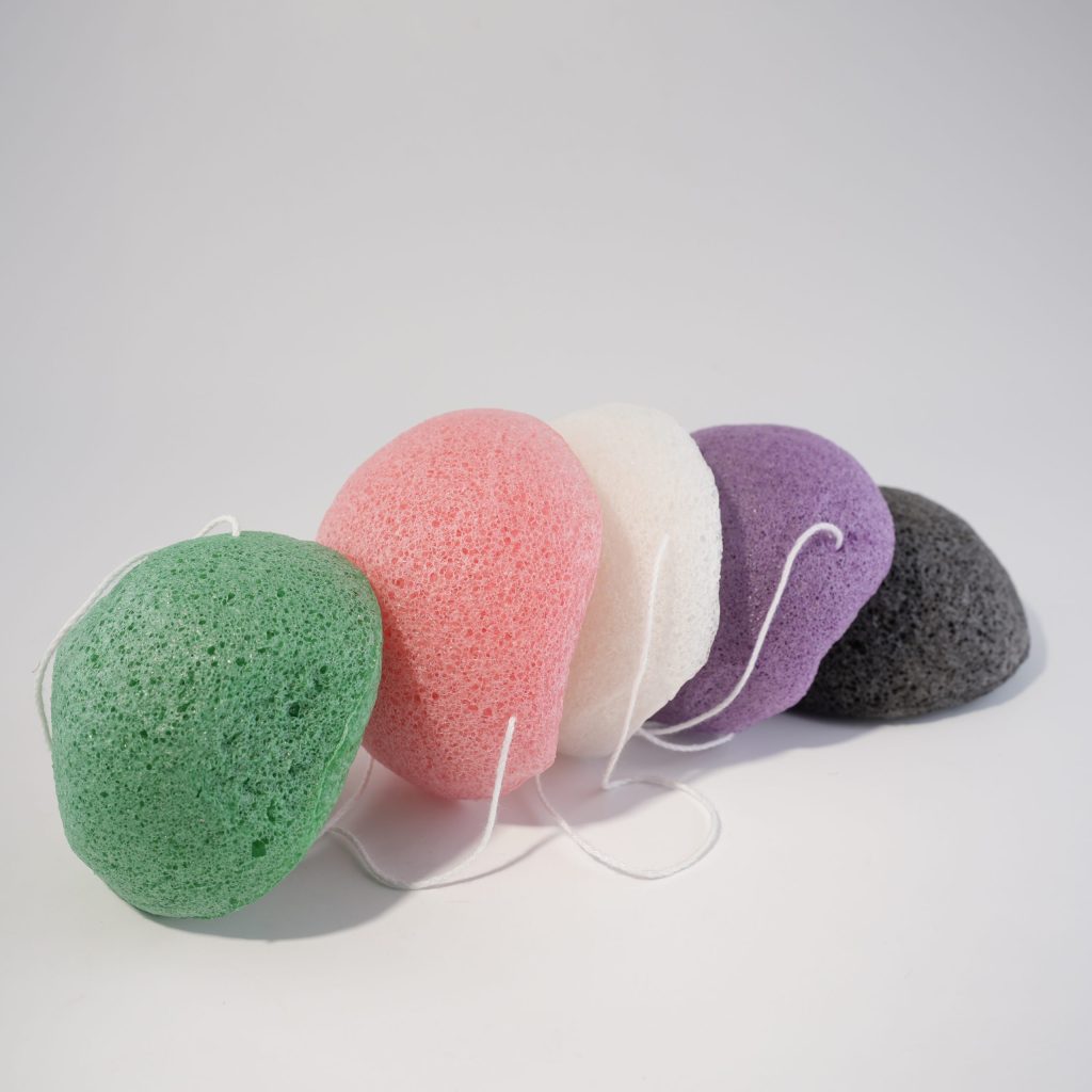 Konjac Natural Facial Puff Sponge: Exfoliator, Cleanser, Makeup Tool