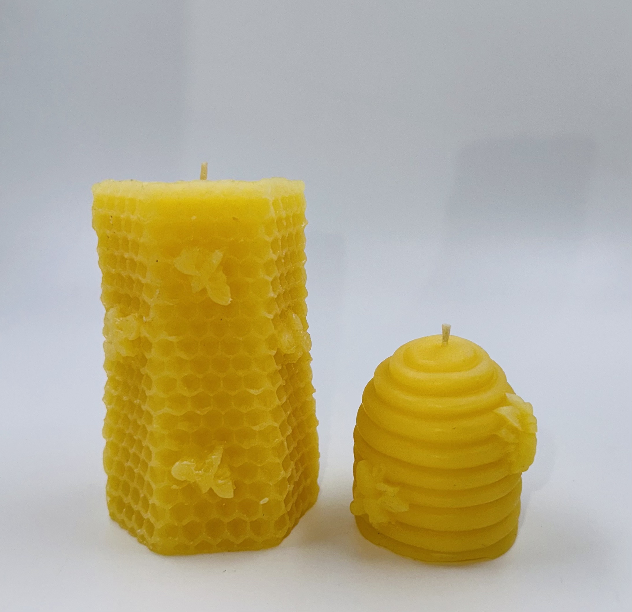 100% Beeswax Large 4" Honeycomb Candle - Image 2